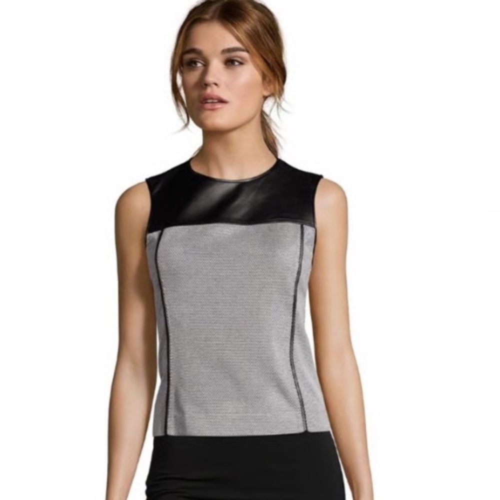 Theory “Nelcie Elmore Knit” With Leather Trim Top Size 4 Excellent Condition!